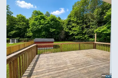 28 Carr Street 2 #2, Pompton Lakes, NJ 07442 - Photo 18