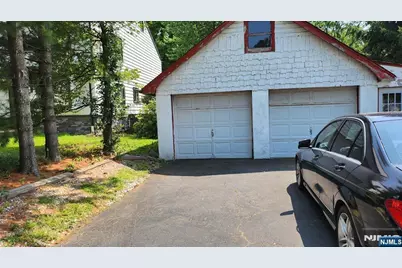 48 Cortland Place Fl 2 #FL 2, Tenafly, NJ 07670 - Photo 4