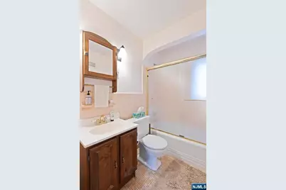 4-29 Summit Avenue, Fair Lawn, NJ 07410 - Photo 14