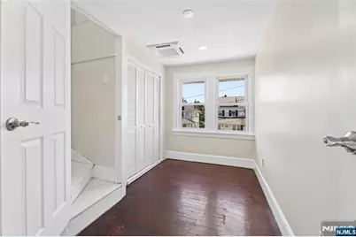 275 Farrant Terrace, Teaneck Township, NJ 07666 - Photo 24
