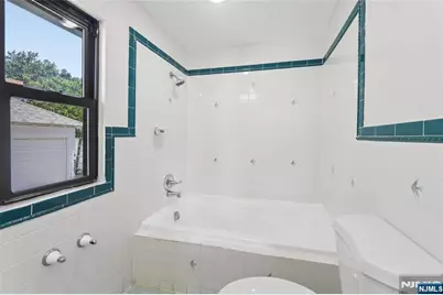 275 Farrant Terrace, Teaneck Township, NJ 07666 - Photo 14