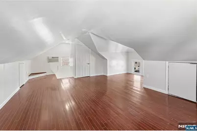275 Farrant Terrace, Teaneck Township, NJ 07666 - Photo 26