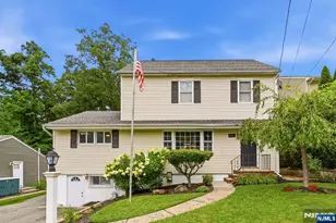 93 Yawpo Ave, Oakland, NJ 07436 - Photo 1