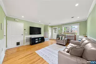 122 Parkview Dr 7, Teaneck Township, NJ 07666 - Photo 2
