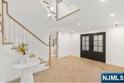 306 Hutchinson Road, Englewood, NJ 07631 - Photo 2