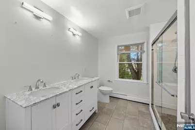 160 Magnolia Avenue, Cresskill, NJ 07626 - Photo 16