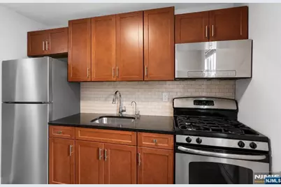 725 Joralemon Street 110 #110, Belleville, NJ 07109 - Photo 2