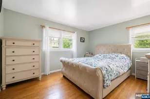 110 Patricia Pl, Clifton, NJ 07012 - Photo 8