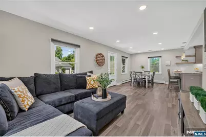 60 Moore Avenue, Waldwick, NJ 07463 - Photo 6