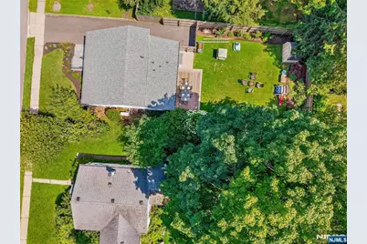 60 Moore Avenue, Waldwick, NJ 07463 - Photo 24