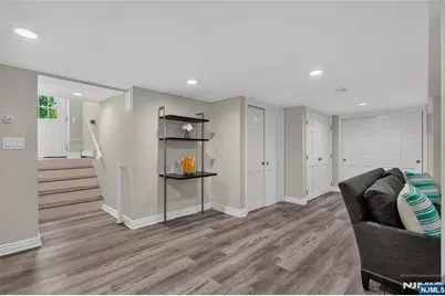 60 Moore Avenue, Waldwick, NJ 07463 - Photo 16