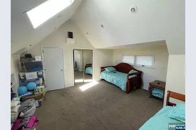 526 Rutland Avenue, Teaneck Township, NJ 07666 - Photo 22
