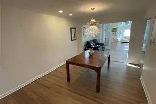 526 Rutland Ave, Teaneck Township, NJ 07666 - Photo 4