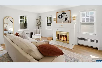 11 Monroe Avenue, Roseland, NJ 07068 - Photo 12