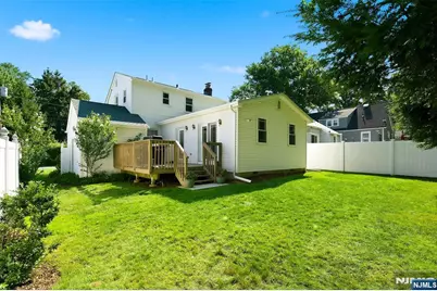 11 Monroe Avenue, Roseland, NJ 07068 - Photo 28