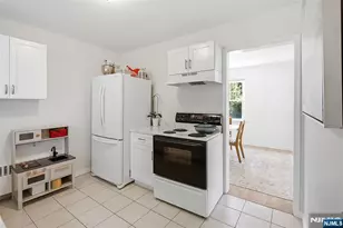 11 Monroe Ave, Roseland, NJ 07068 - Photo 6