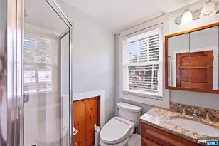 7 Henderson St, Passaic, NJ 07055 - Photo 20