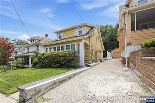 7 Henderson St, Passaic, NJ 07055 - Photo 2