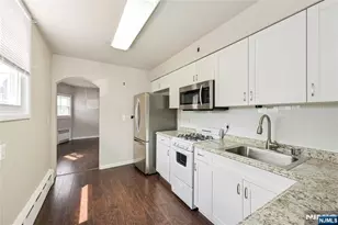 250 Degraw Ave, Teaneck Township, NJ 07666 - Photo 4