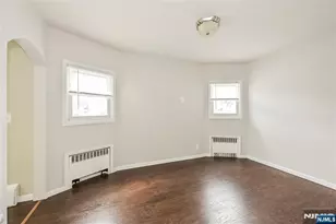 250 Degraw Ave, Teaneck Township, NJ 07666 - Photo 8