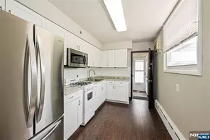 250 Degraw Ave, Teaneck Township, NJ 07666 - Photo 2