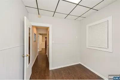 250 Degraw Avenue, Teaneck Township, NJ 07666 - Photo 12