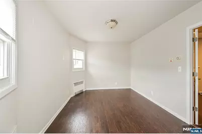 250 Degraw Avenue, Teaneck Township, NJ 07666 - Photo 6