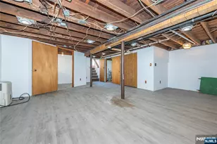 8-02 Henderson Blvd, Fair Lawn, NJ 07410 - Photo 4