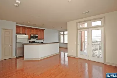 7400 River Road 311 #311, North Bergen, NJ 07047 - Photo 6