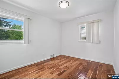 287 Buttonwood Drive, Paramus, NJ 07652 - Photo 16