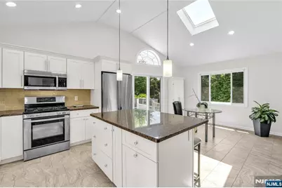 4-25 Boyd Avenue, Fair Lawn, NJ 07410 - Photo 2