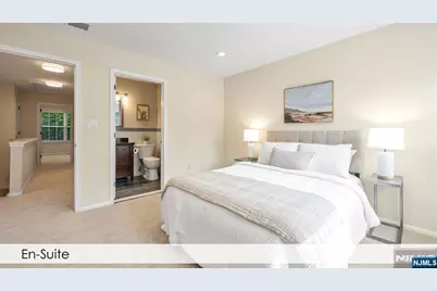 2119 Gunston Court, Mahwah, NJ 07430 - Photo 12