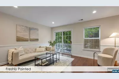 2119 Gunston Court, Mahwah, NJ 07430 - Photo 4