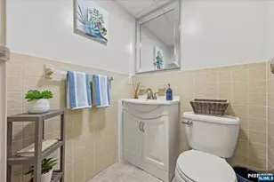 33 Poplar Ave 8, Hackensack, NJ 07601 - Photo 12