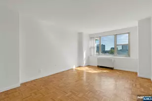 2000 Linwood Ave 7K, Fort Lee, NJ 07024 - Photo 14