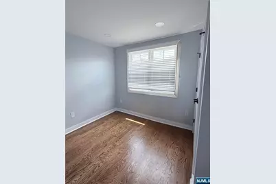 8 Essex Street, Nutley, NJ 07110 - Photo 10