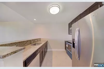 29 1st Street 505 #505, Hackensack, NJ 07601 - Photo 4