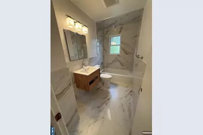 87 Boll Street 2 #2, Clifton, NJ 07014 - Photo 4