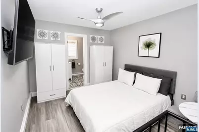 136 Stefanic Avenue 2 #2, Elmwood Park, NJ 07407 - Photo 6