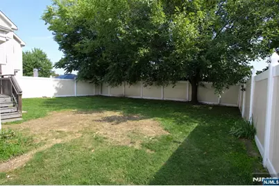 136 Stefanic Avenue 2 #2, Elmwood Park, NJ 07407 - Photo 12