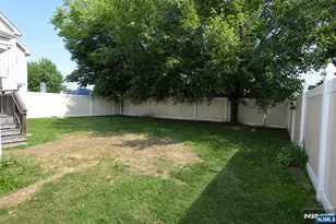 136 Stefanic Ave 2, Elmwood Park, NJ 07407 - Photo 12