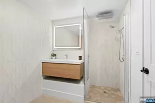 545 Palisade Ave 1, Jersey City, NJ 07307 - Photo 20