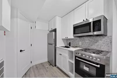 545 Palisade Avenue 1 #1, Jersey City, NJ 07307 - Photo 28