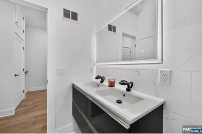 545 Palisade Avenue 1 #1, Jersey City, NJ 07307 - Photo 18