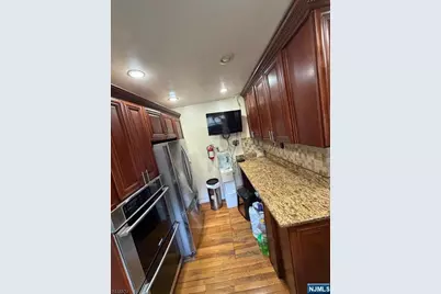 139 Osborne Terrace, Newark, NJ 07108 - Photo 6