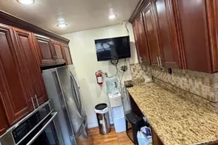 139 Osborne Terrace, Newark, NJ 07108 - Photo 6