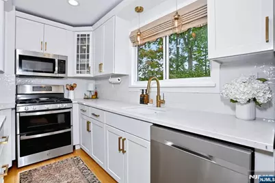 264 Lincoln Boulevard, Emerson, NJ 07630 - Photo 14