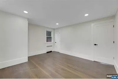 1087 Lambert Road, Teaneck Township, NJ 07666 - Photo 18