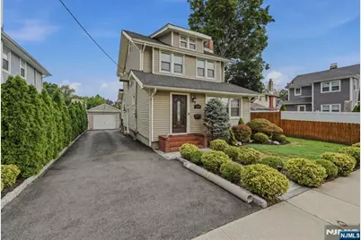 198 Preston Street, Ridgefield Park, NJ 07660 - Photo 2