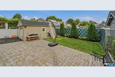 198 Preston Street, Ridgefield Park, NJ 07660 - Photo 34